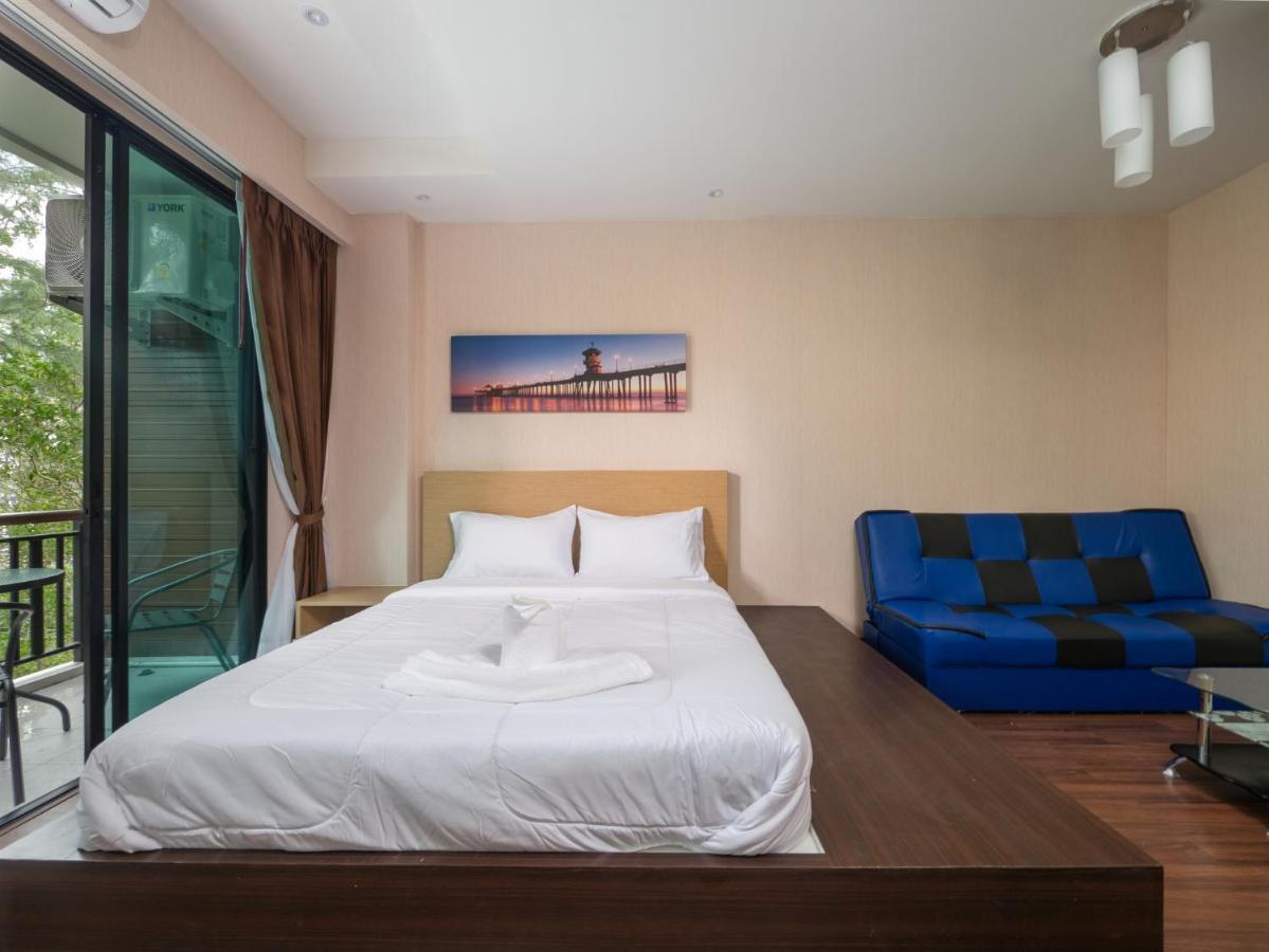 Naithon Beachfront Condotel Exterior photo
